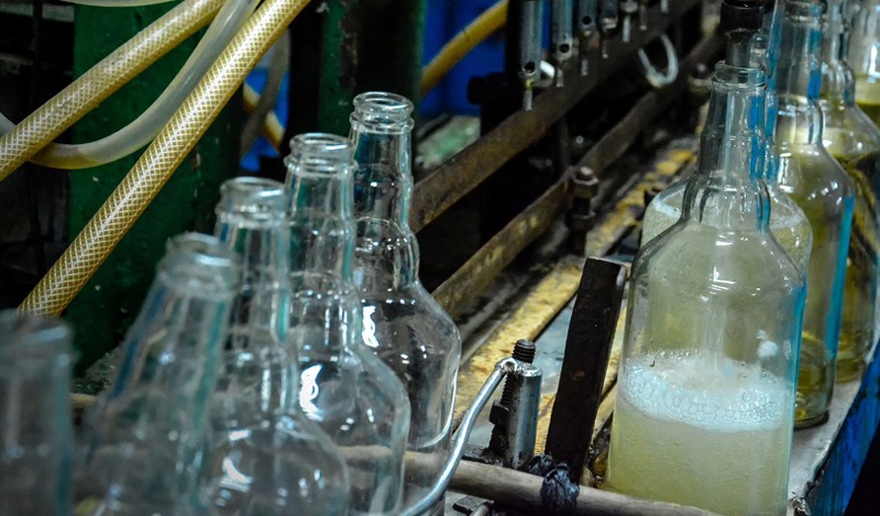 Empresa de Bebidas y Refrescos 01.jpg